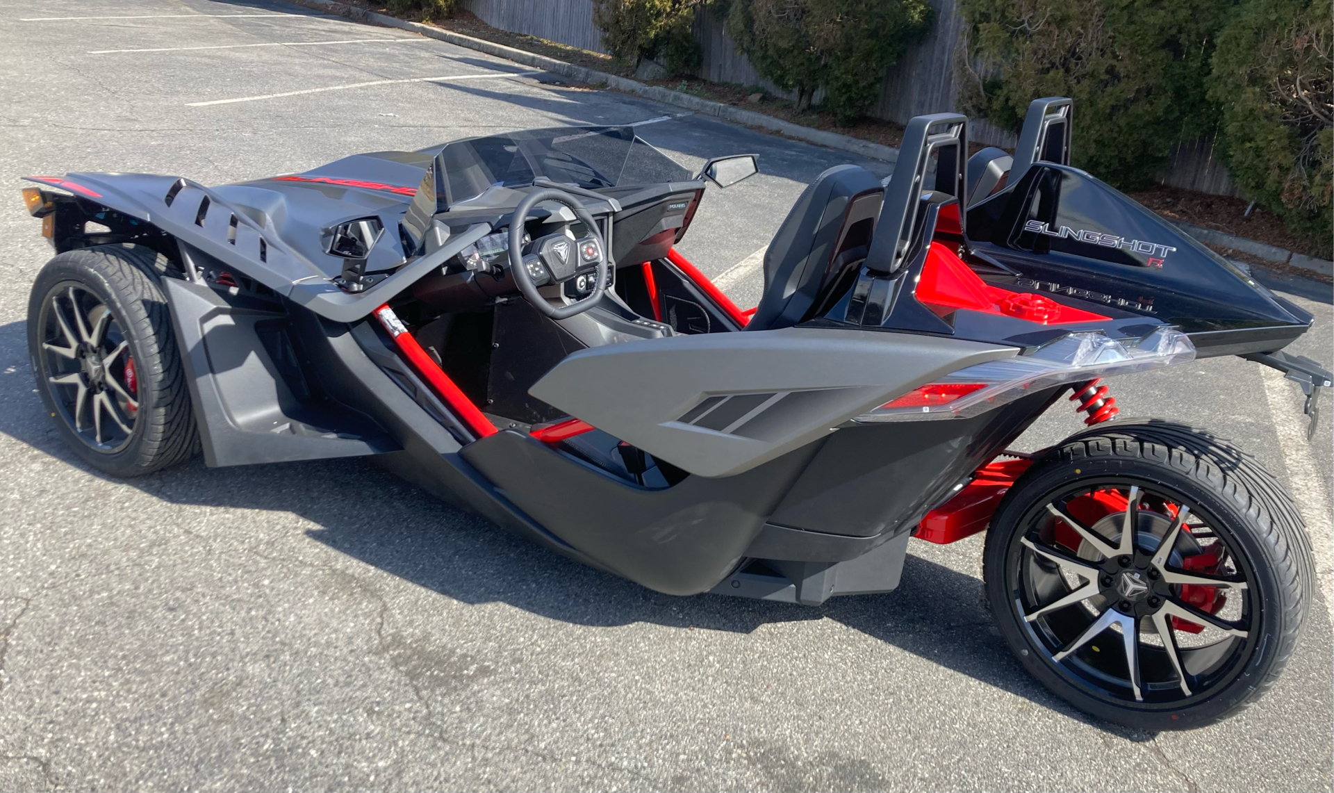 2024 Slingshot R AutoDrive Slingshot R AutoDrive SLG2416304 - Click for larger photo