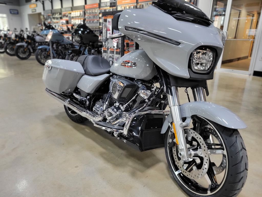 2024 FLHX - Street Glide  B602316 - Click for larger photo