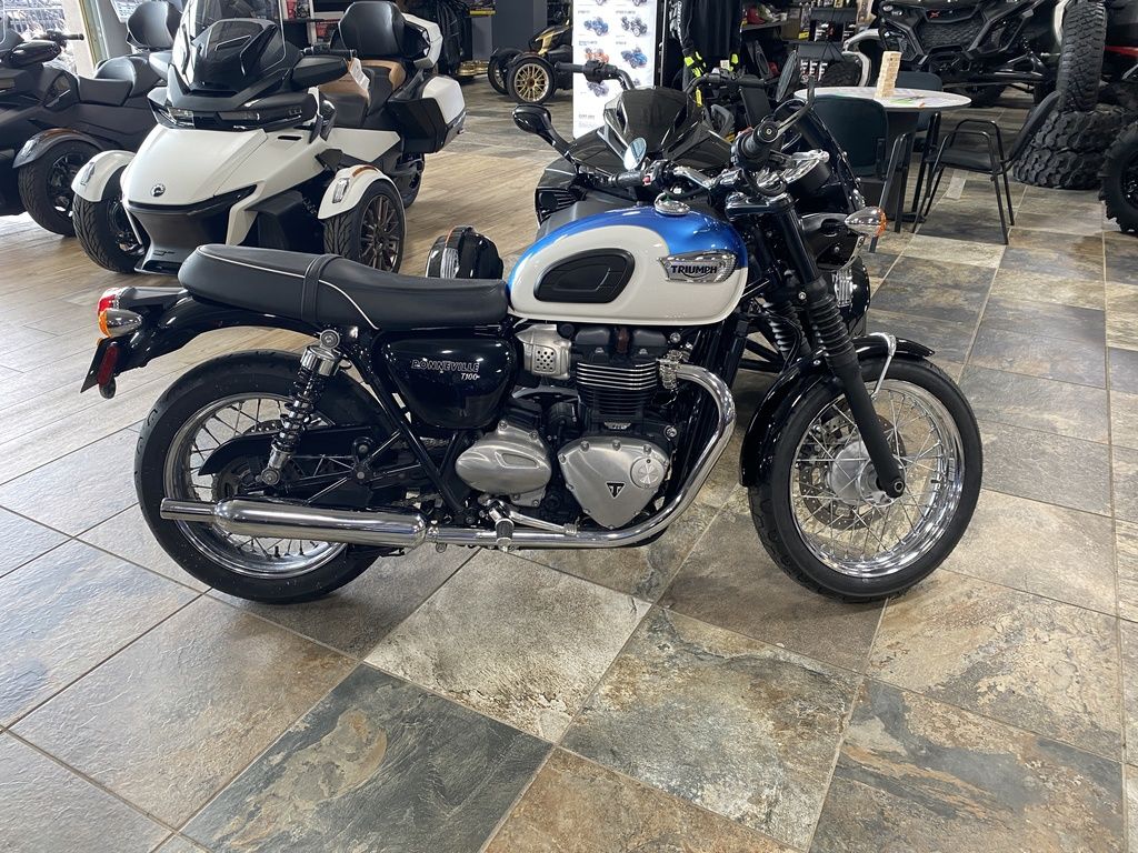 2020 Bonneville T100 Fusion White and Aegean   52763 - Click for larger photo