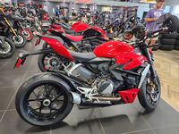 Ducati Streetfighter V2 Red 2024 2059423313