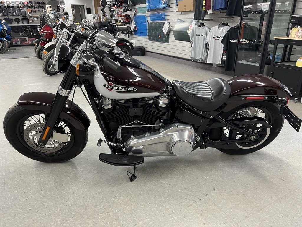 2021 FLSL - Softail Slim  MB037043 - Click for larger photo
