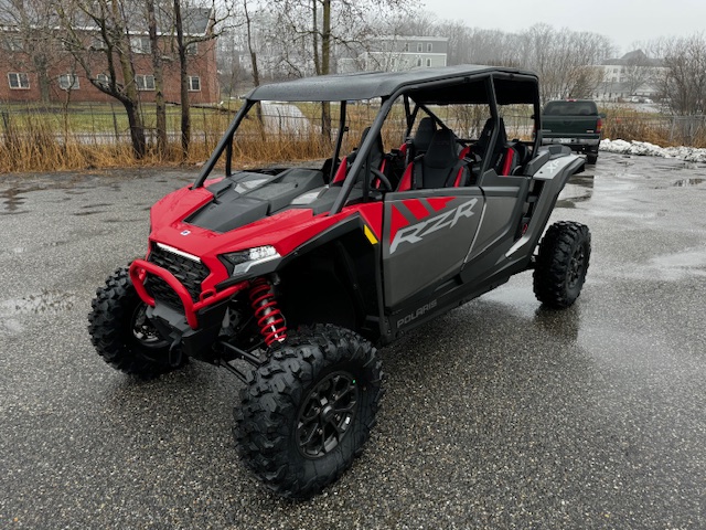 2024 RZR XP 4 1000 ULTIMA RZR XP 4 1000 ULTIMA 036379 - Click for larger photo