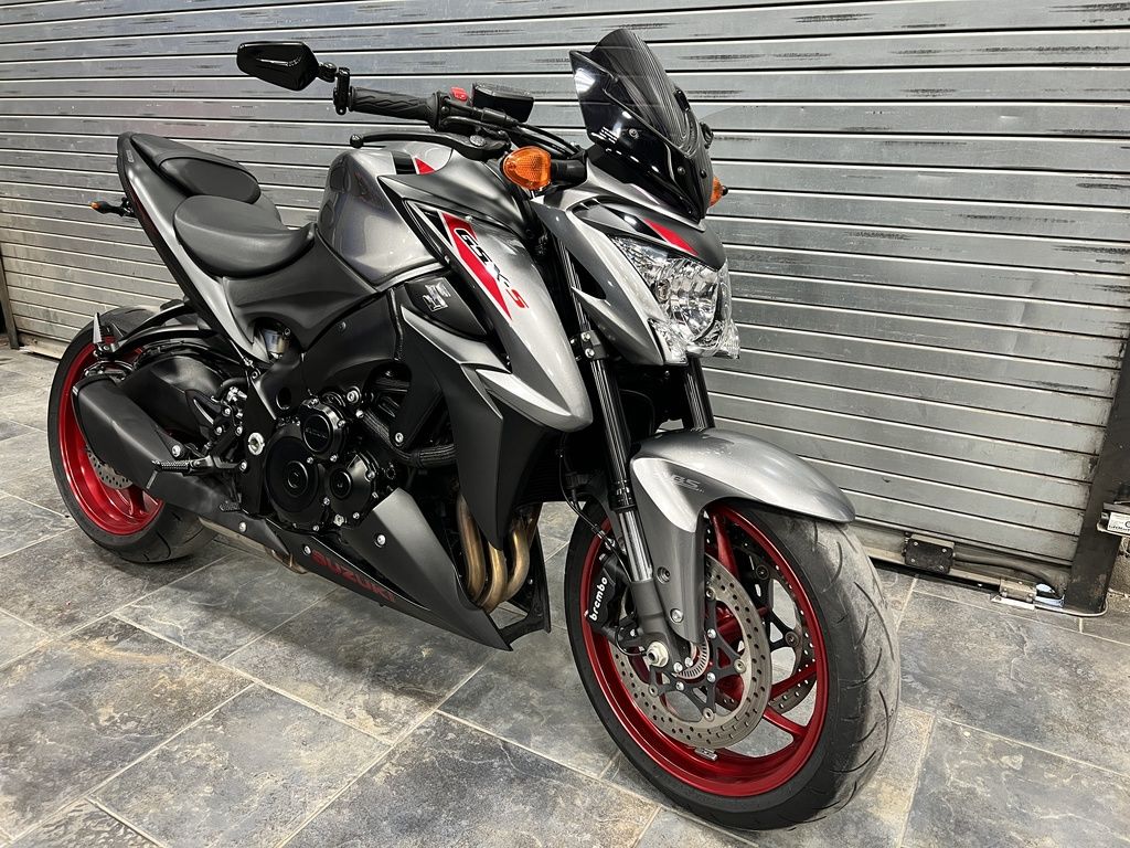 2020 GSX-S1000  100052 - Click for larger photo