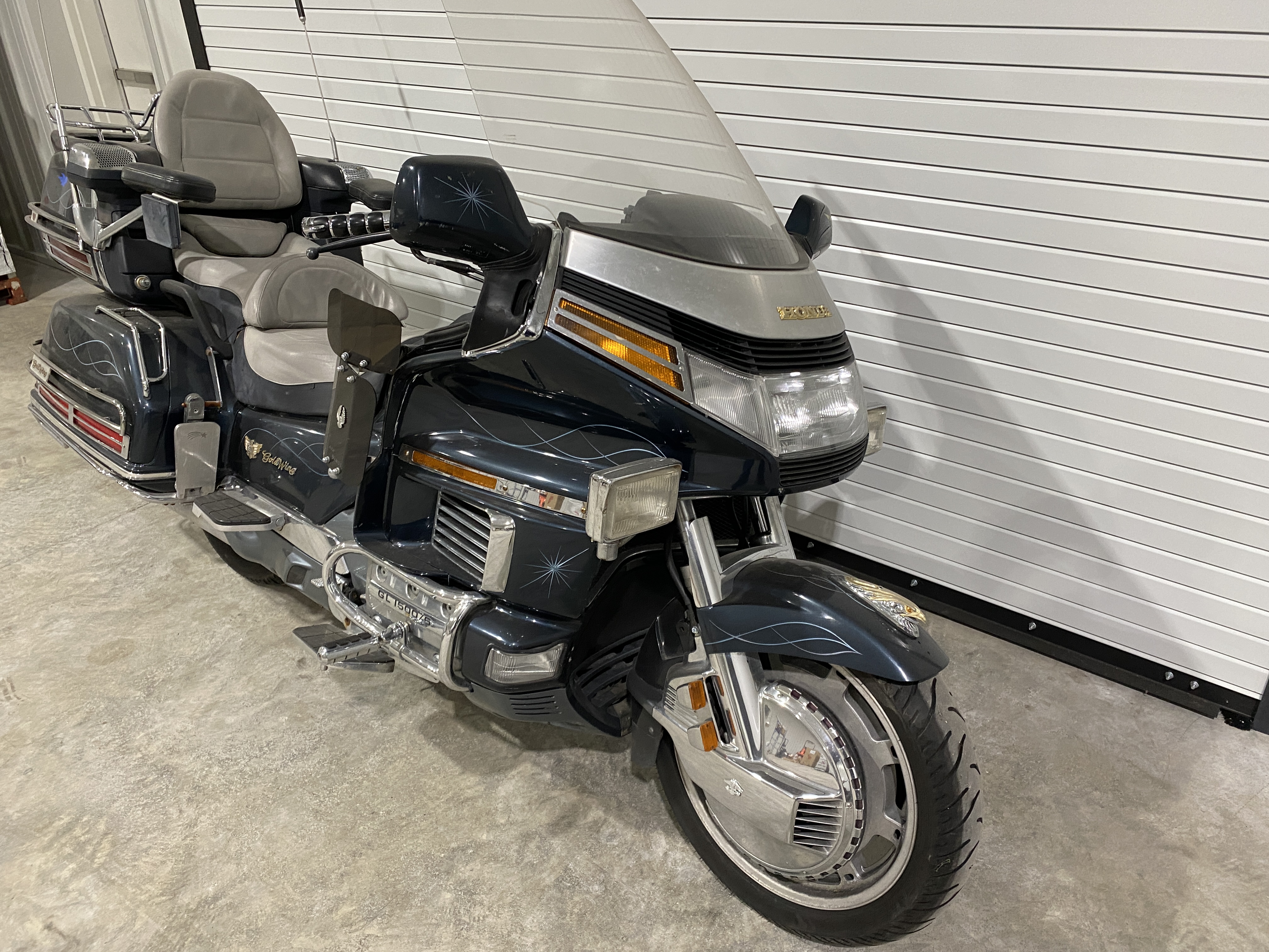 1989 GL1500 GOLD WING GL1500 GOLD WING H06328 - Click for larger photo
