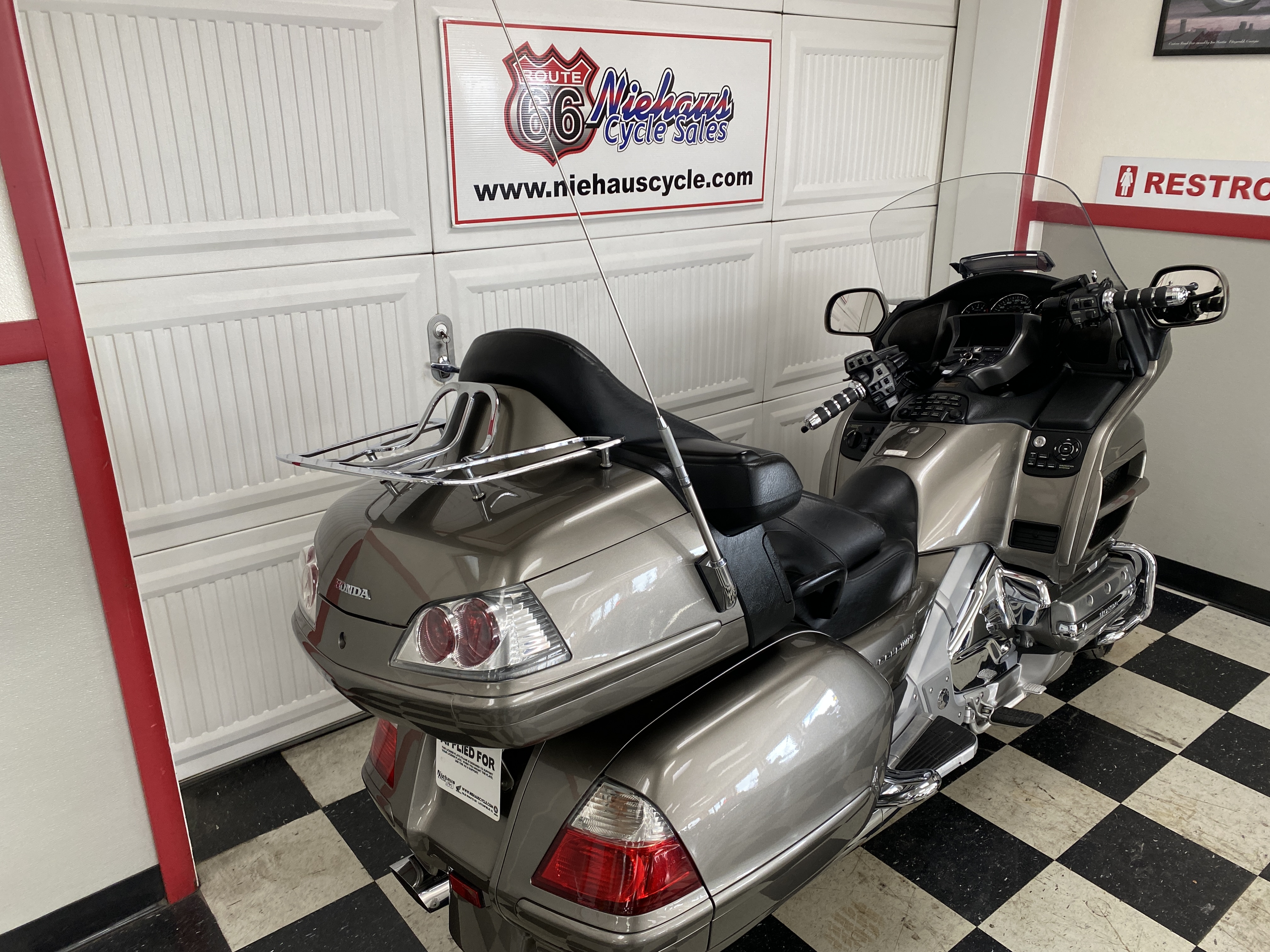 2008 GL1800HPNA GOLD WING ABS GL1800HPNA GOLD WING ABS H03493 - Click for larger photo