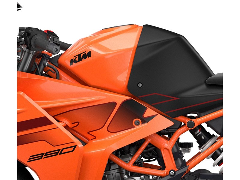 2024 RC 390 RC 390 KTM209273 - Click for larger photo