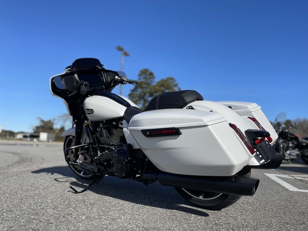 2024 FLHX - Street Glide  626476DT - Click for larger photo