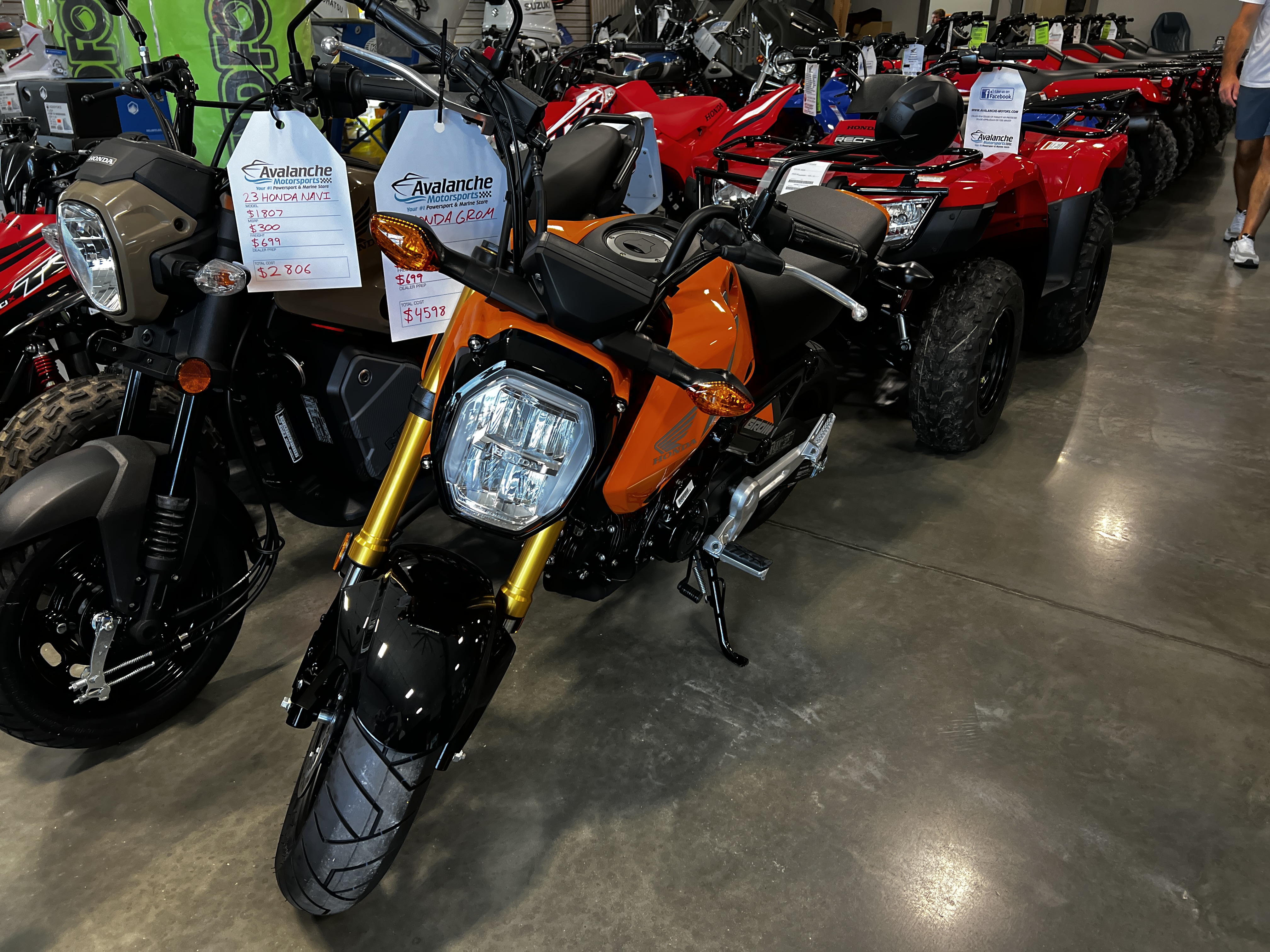 2024 GROM 125R GROM 125R HN042 - Click for larger photo