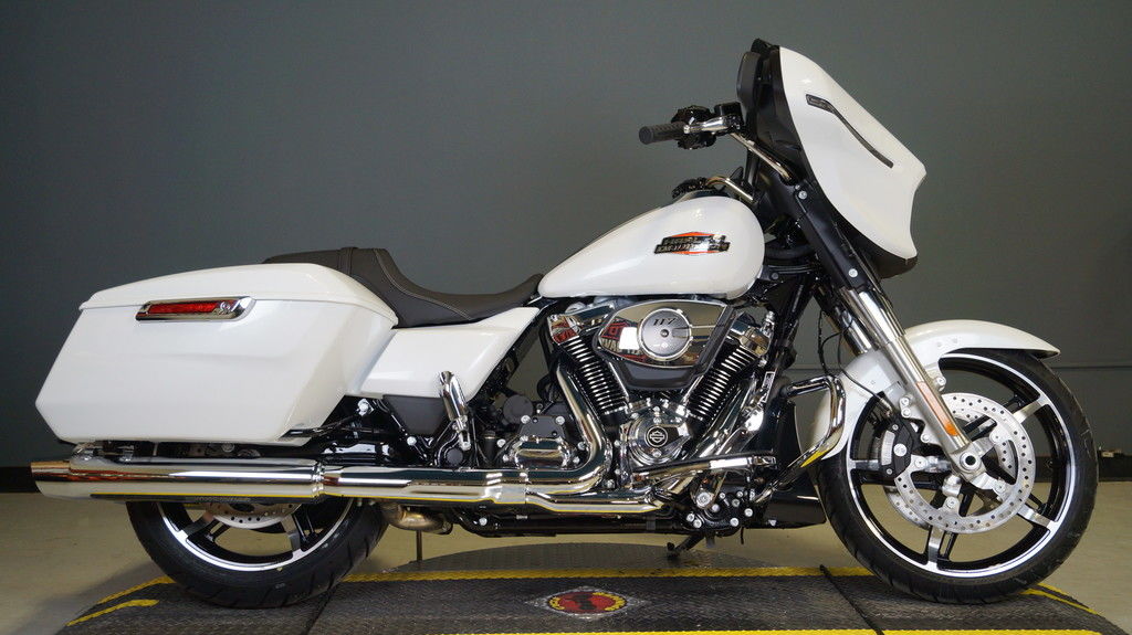 2024 FLHX - Street Glide  630179NF - Click for larger photo