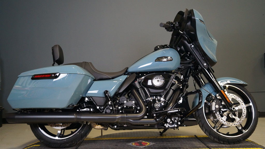 2024 FLHX - Street Glide  622814NF - Click for larger photo