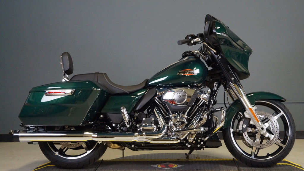2024 FLHX - Street Glide  638555NF - Click for larger photo