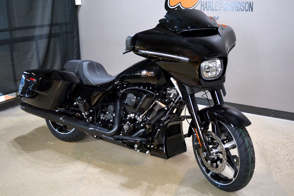 2024 FLHX - Street Glide  624785 - Click for larger photo