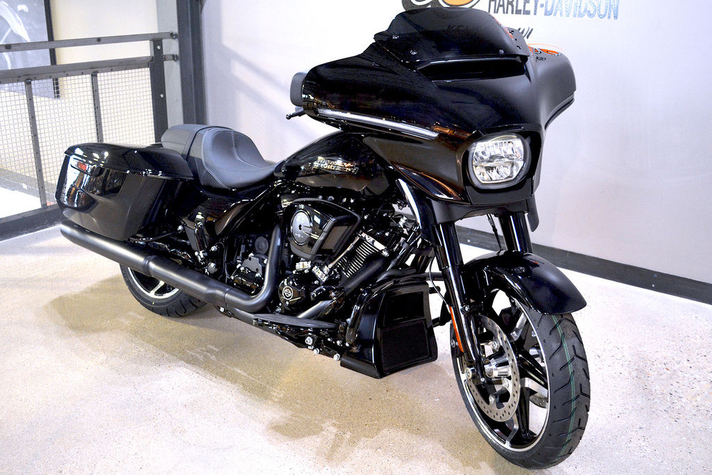 2024 FLHX - Street Glide  612537 - Click for larger photo