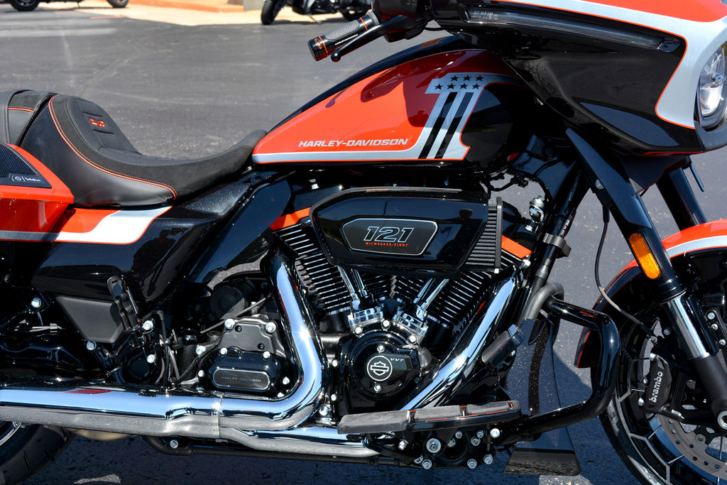 2024 FLHXSE - CVO Street Glide  954044 - Click for larger photo