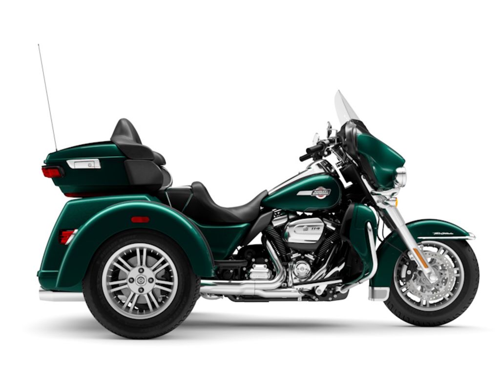 2024 FLHTCUTG - Tri Glide Ultra  24083 - Click for larger photo