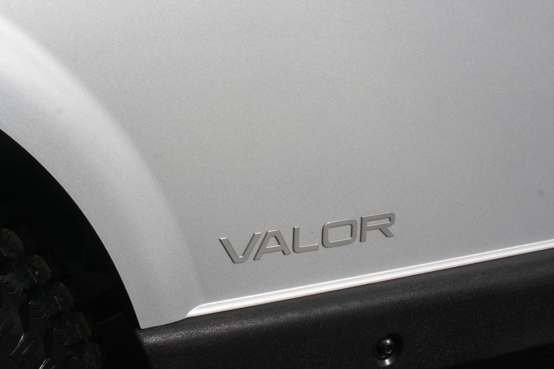 2024 RXV Valor 4 RXV Valor 4 EZ0085 - Click for larger photo