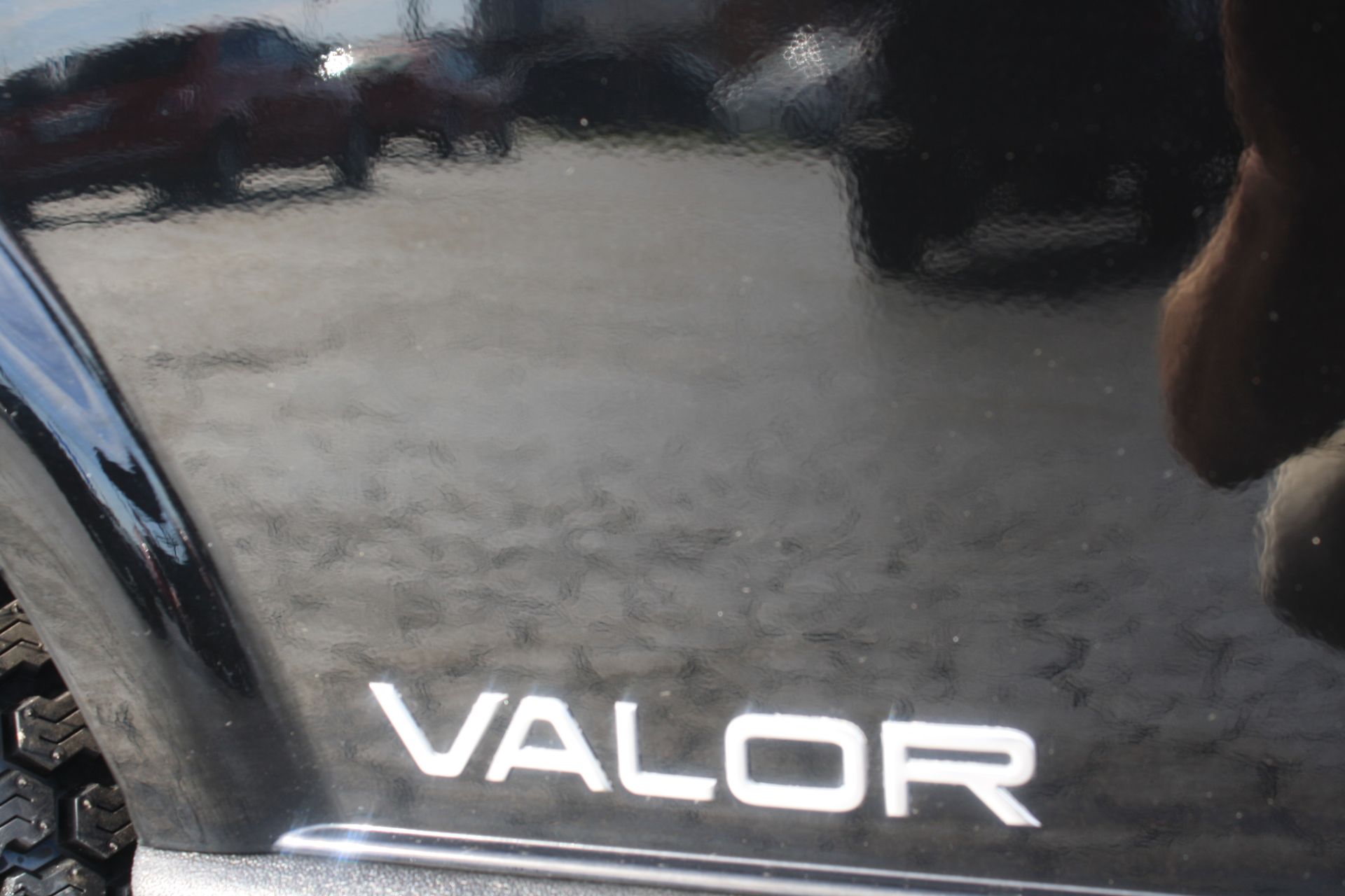 2024 RXV Valor 4 RXV Valor 4 EZ0092 - Click for larger photo