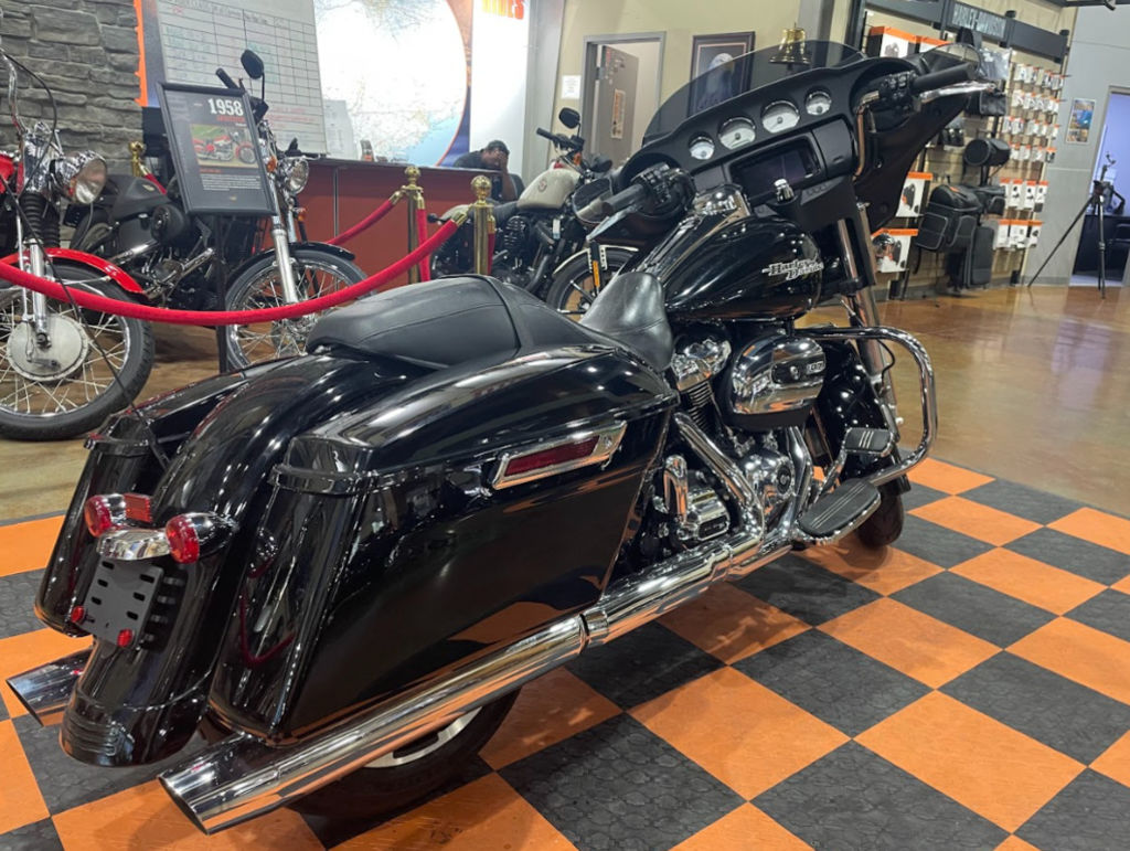 2020 FLHX - Street Glide  632618P - Click for larger photo