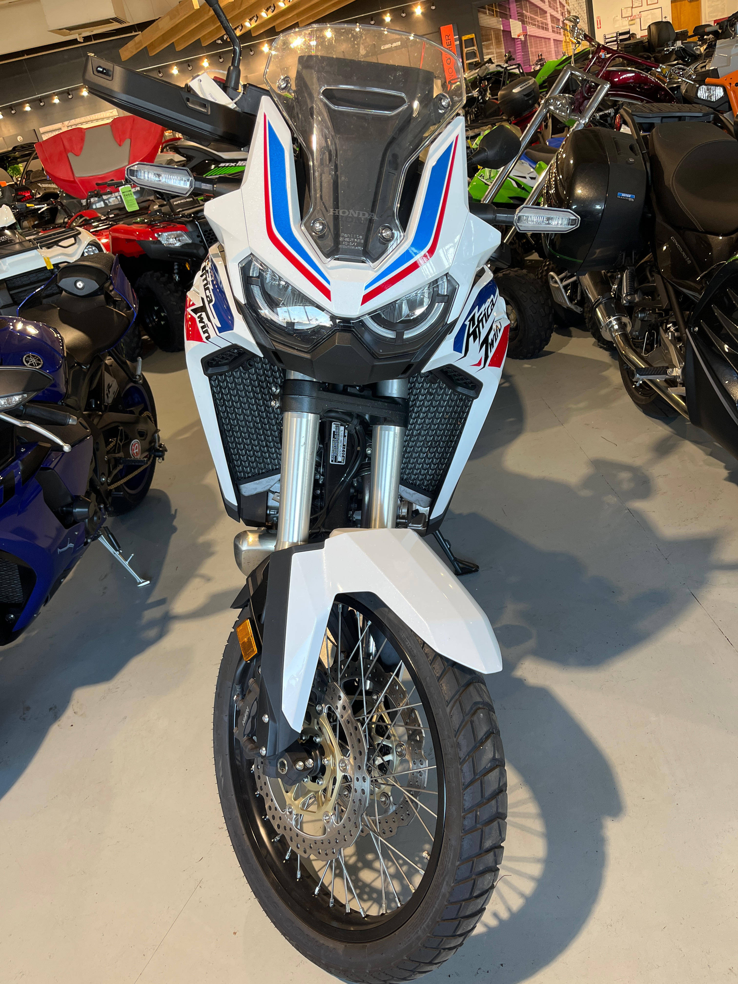 2021 AFRICA TWIN DCT AFRICA TWIN DCT UA22302 - Click for larger photo