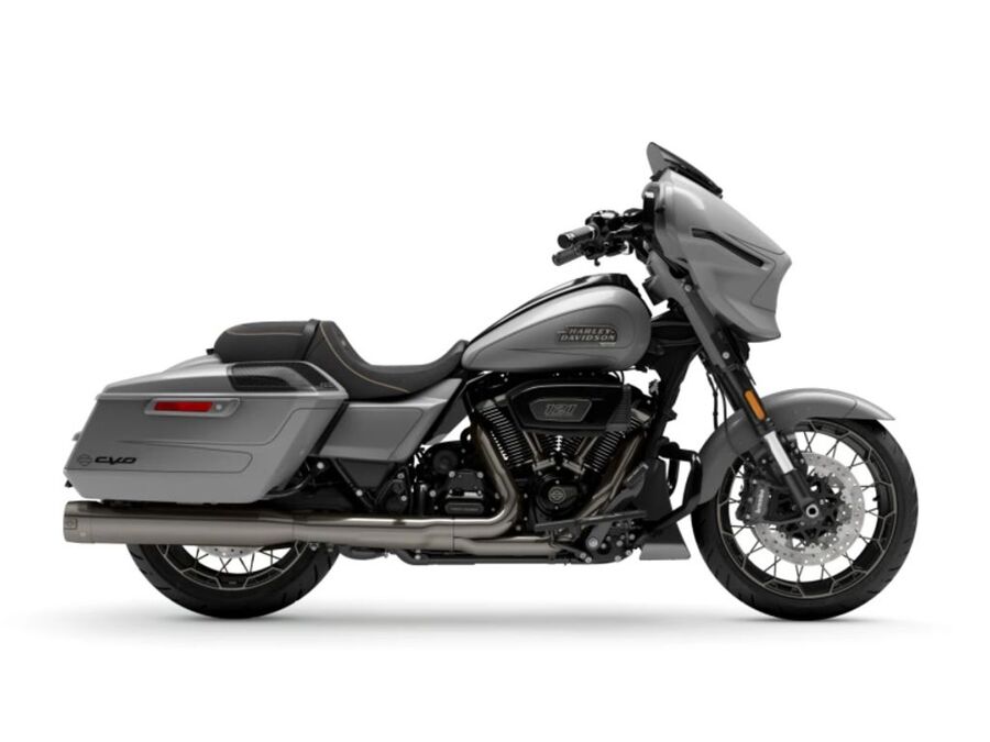 2023 FLHXSE - CVO Street Glide  958204 - Click for larger photo