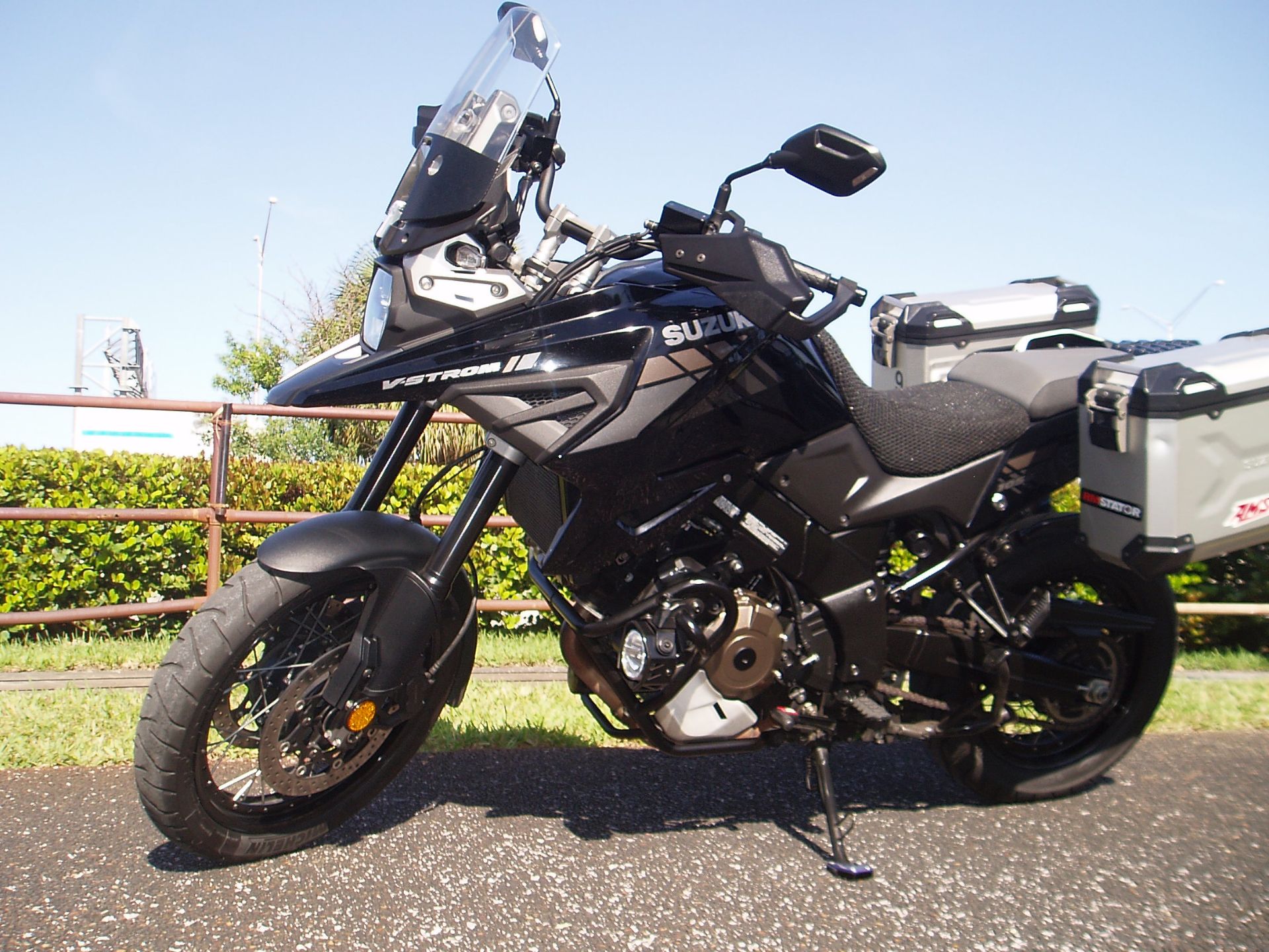 2020 V-Strom 1050XT Adventure V-Strom 1050XT Adventure UM100424 - Click for larger photo