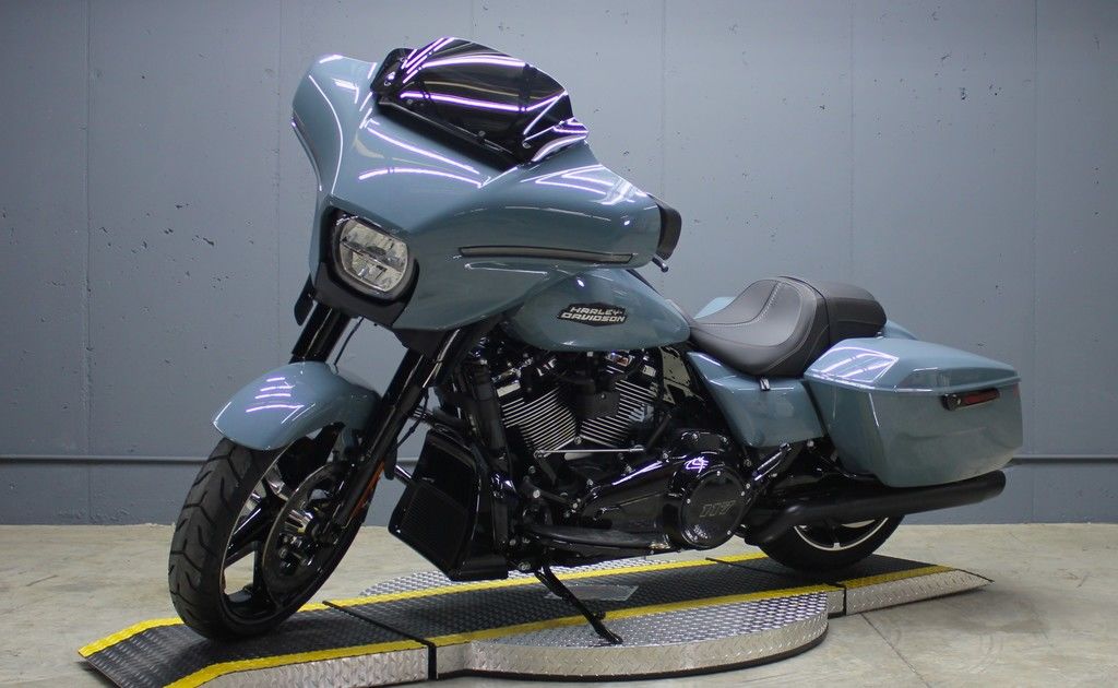 2024 FLHX - Street Glide  606144ND - Click for larger photo