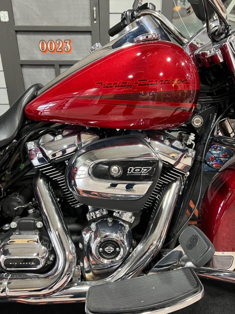 2020 FLHR - Road King  B643854 - Click for larger photo