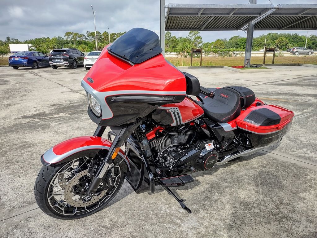 2024 FLHXSE - CVO Street Glide  951604 - Click for larger photo
