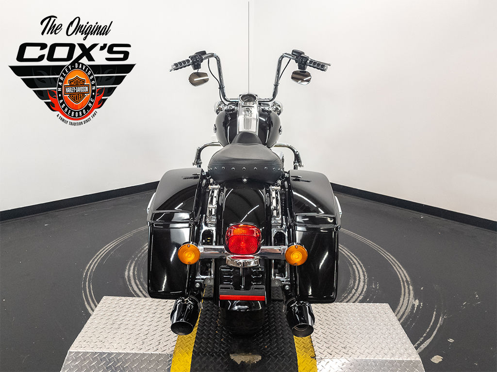 2019 FLHR - Road King  619957 - Click for larger photo