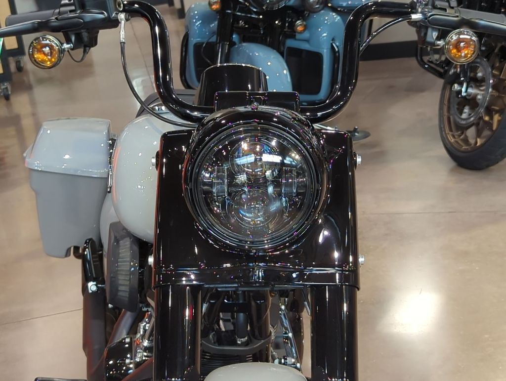 2024 FLHRXS - Road King Special  V24017 - Click for larger photo