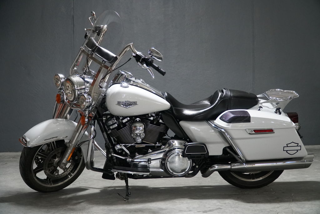 2020 FLHR - Road King  H23106B - Click for larger photo