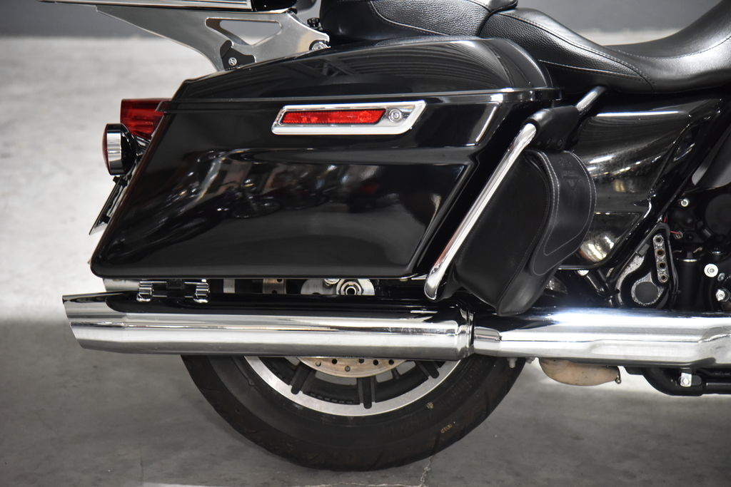 2019 FLHR - Road King  H23181B - Click for larger photo