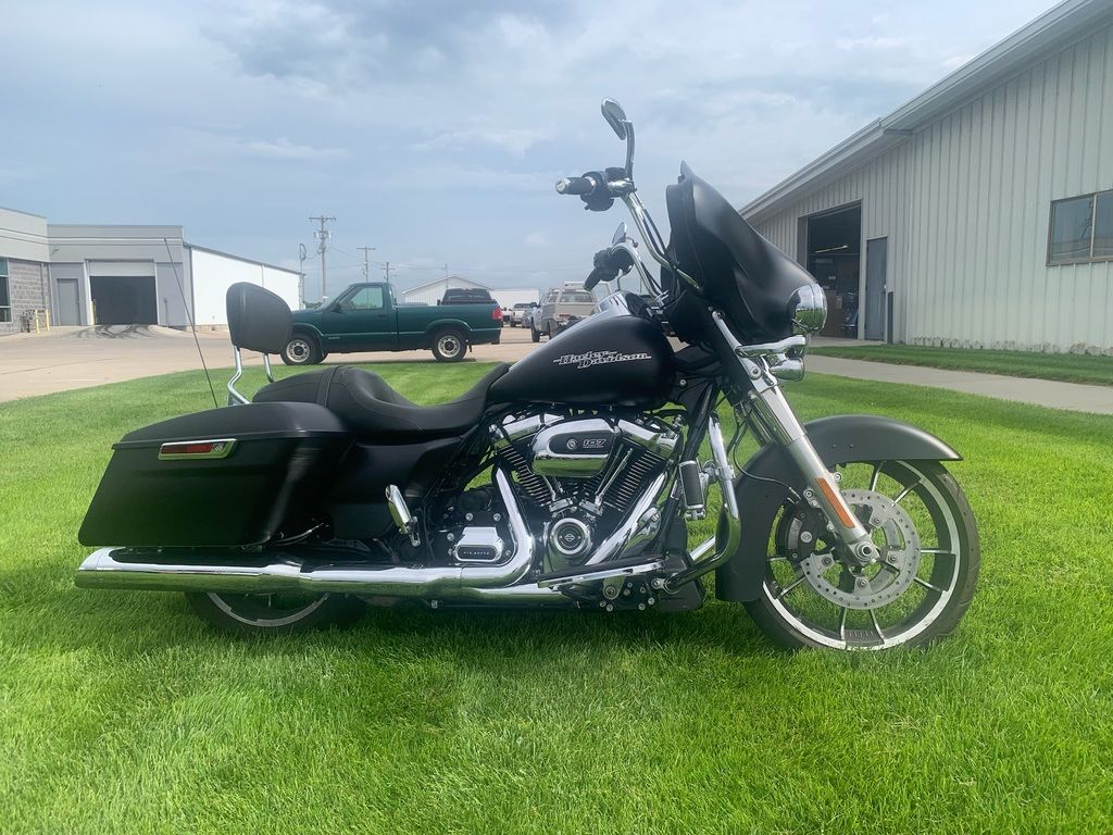 2020 FLHX - Street Glide  H23038A - Click for larger photo