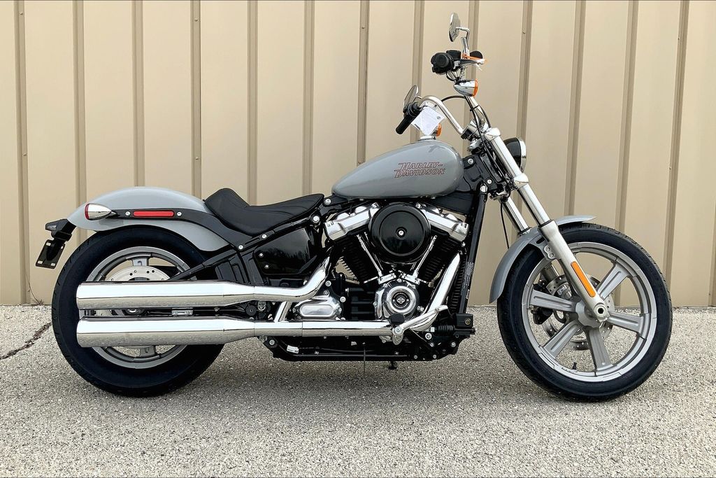 2024 FXST - Softail Standard  026790 - Click for larger photo