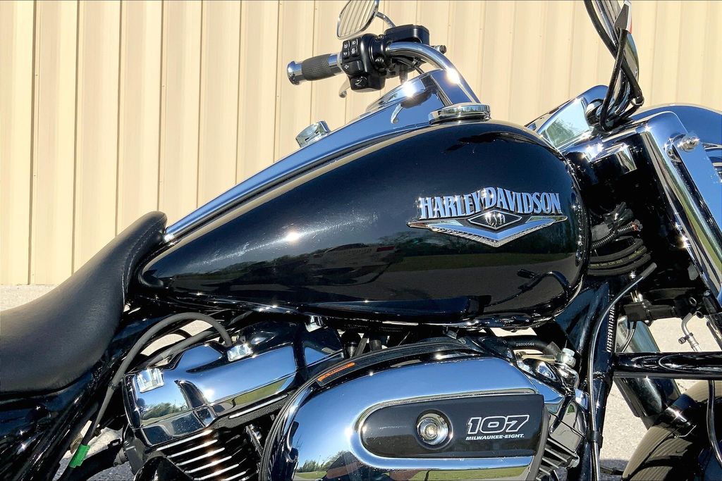 2020 FLHR - Road King  638221 - Click for larger photo