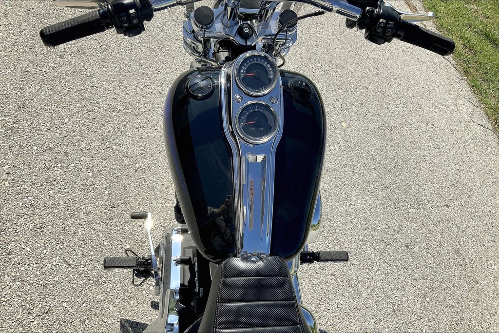 2020 FXLR - Softail Low Rider  029287 - Click for larger photo