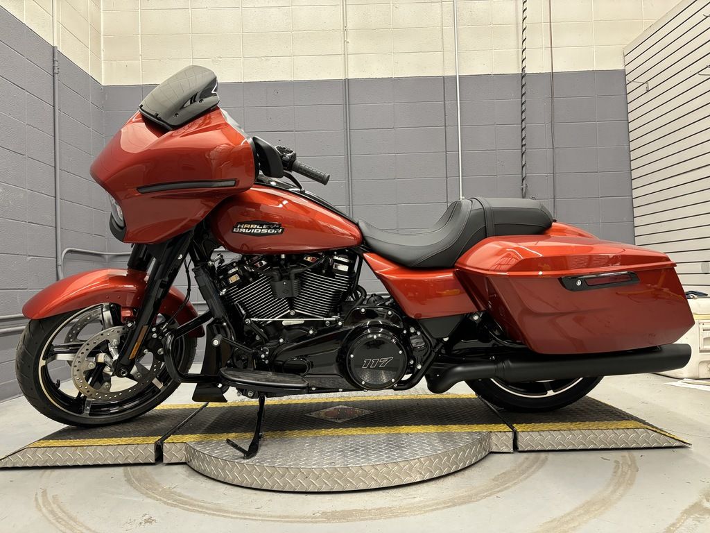 2024 FLHX - Street Glide  602972 - Click for larger photo