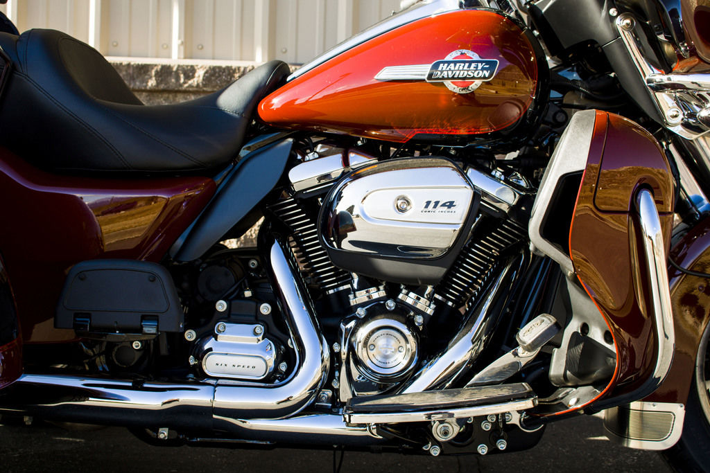 2024 FLHTCUTG - Tri Glide Ultra  854100 - Click for larger photo