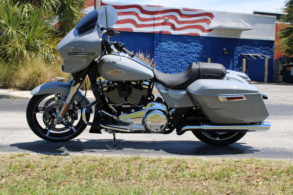 2024 FLHX - Street Glide  631211 - Click for larger photo