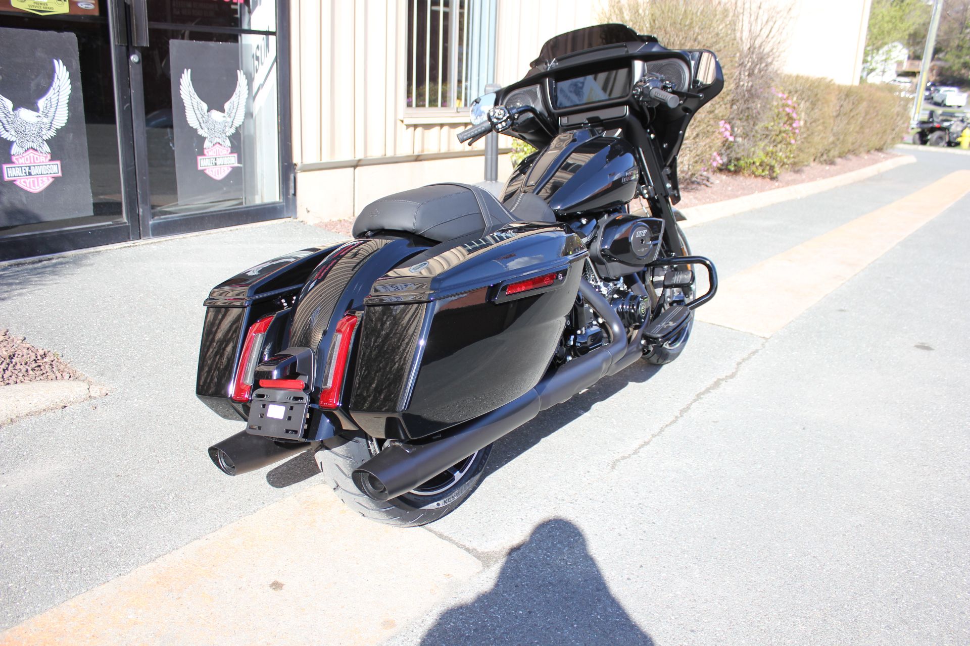 2024 Street Glide&#174; Street Glide&#174; 638271 - Click for larger photo