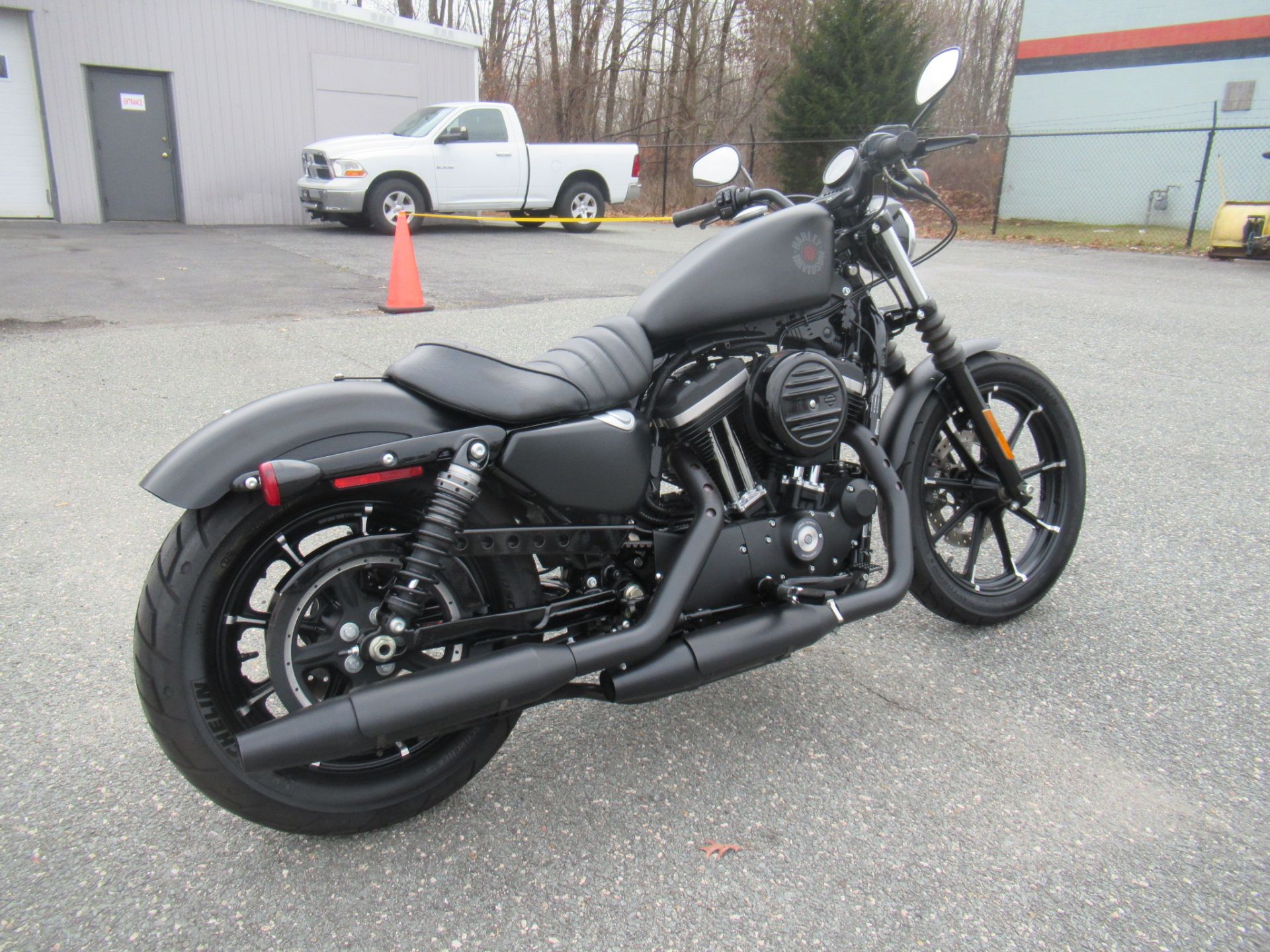2022 Iron 883&#8482; Iron 883&#8482; N/A - Click for larger photo