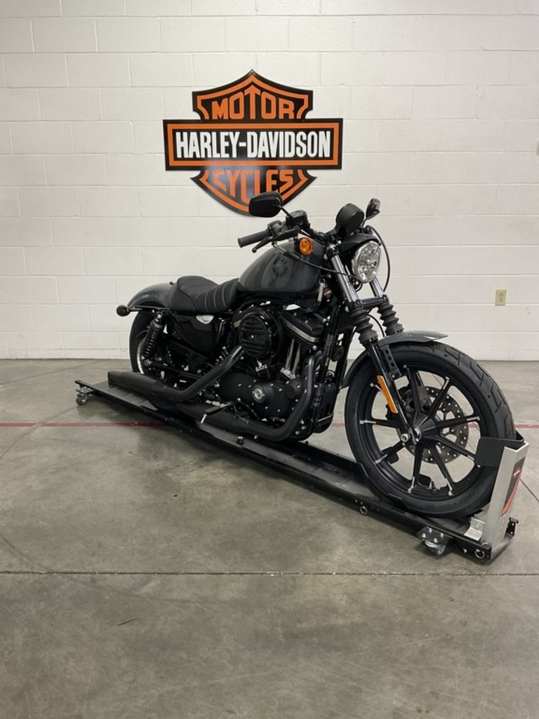 2022 XL883N - Iron 883  813297 - Click for larger photo