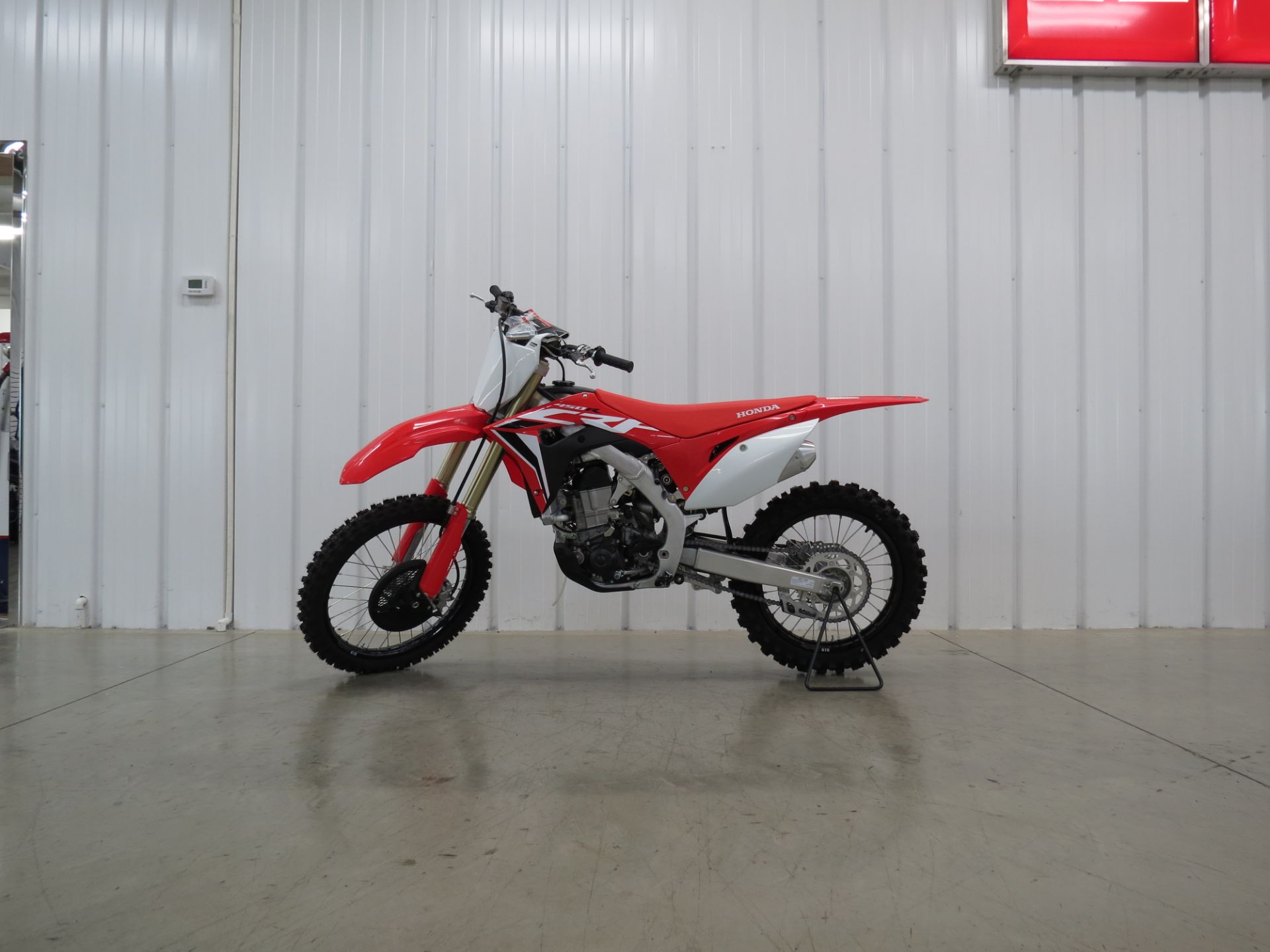 2022 CRF450R-S CRF450R-S 200446 - Click for larger photo