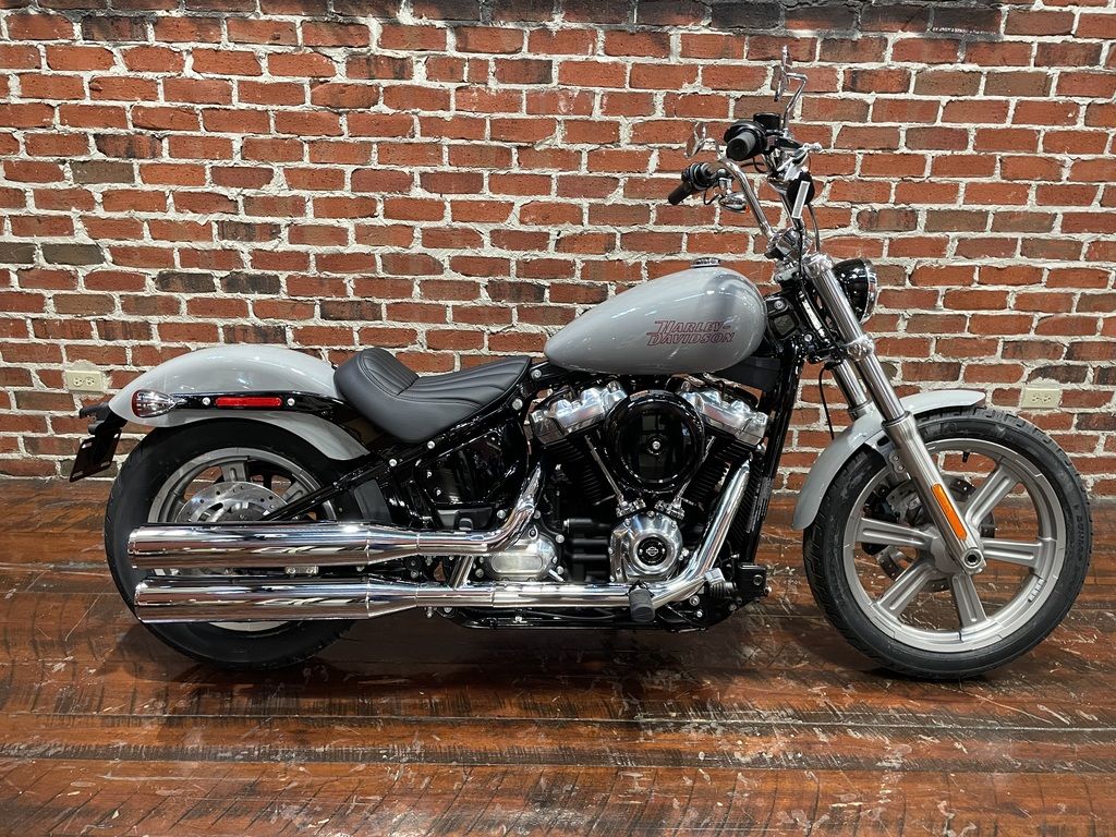 2024 FXST - Softail Standard  018520 - Click for larger photo
