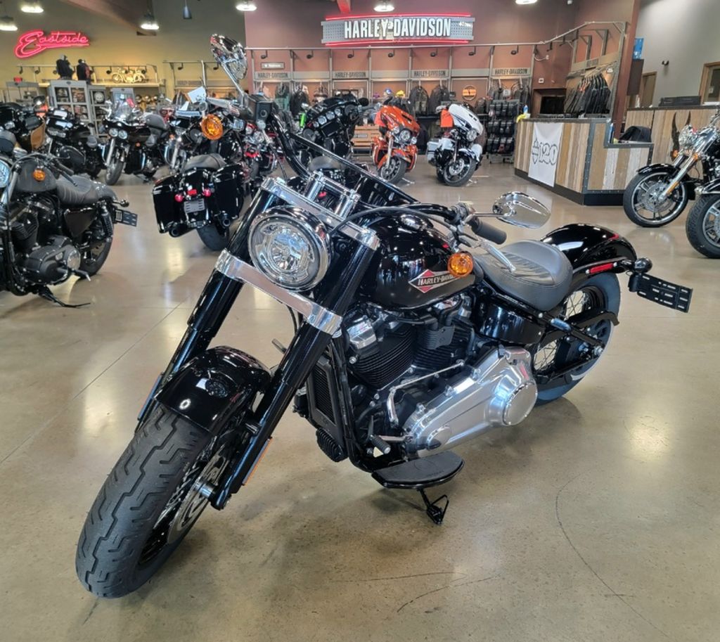 2021 FLSL - Softail Slim  P068515A - Click for larger photo