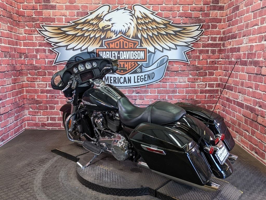 2020 FLHX - Street Glide  639910 - Click for larger photo