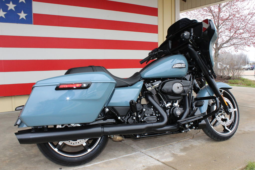 2024 FLHX - Street Glide  267815 - Click for larger photo