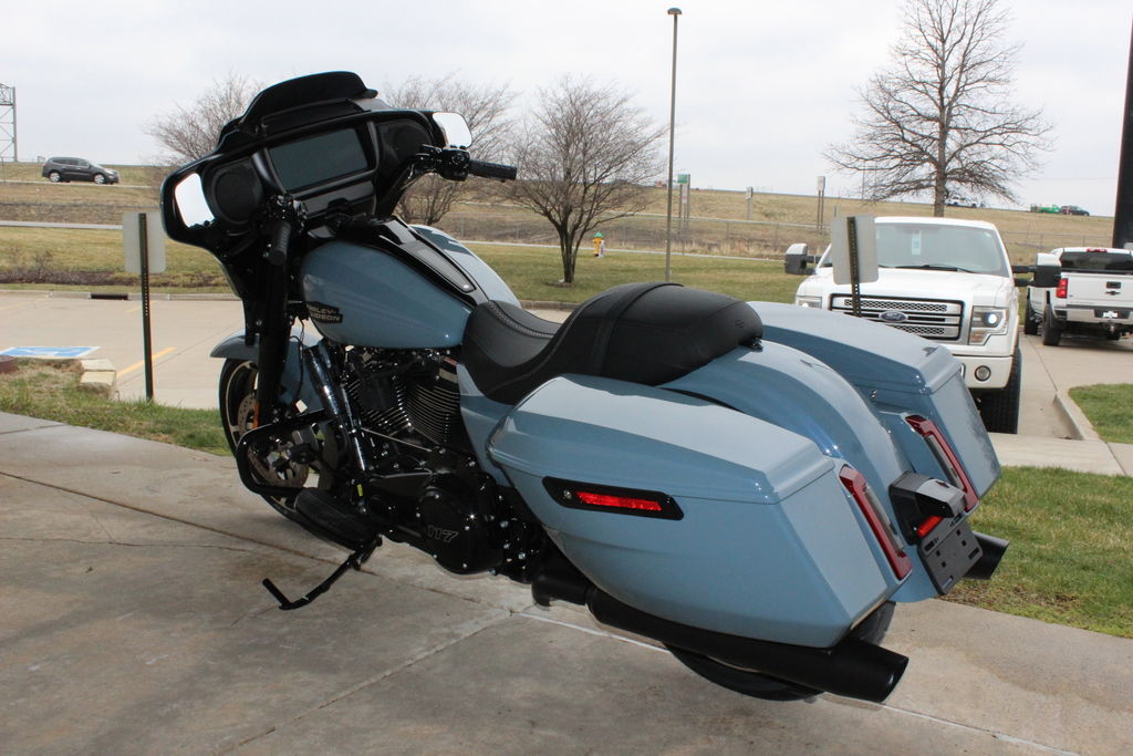 2024 FLHX - Street Glide  267815 - Click for larger photo