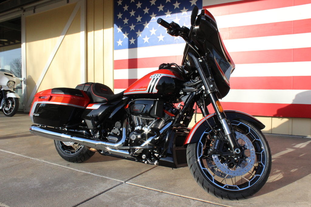 2024 FLHXSE - CVO Street Glide  225078 - Click for larger photo