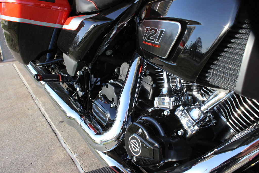 2024 FLHXSE - CVO Street Glide  225078 - Click for larger photo